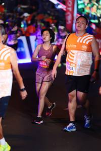 BIB: 222, 26562, 25338
                            <button type="button" onclick="openModal(23137917)" class="btn btn-primary btn-sm float-right btn-popup" data-toggle="modal" data-target=".modal-high-quality">
                        <i class="fas fa-shopping-cart"></i> Add to Cart
                    </button>
                                            <button type="button" onclick="isThisMe(23137917, true)" class="btn btn-success btn-sm float-right btn-popup btn-isme hidden" data-toggle="tooltip" data-placement="bottom" title="นี่คือรูปของคุณใช่ไหม คลิกที่นี่เพื่อเอาเข้าอัลบั้ม">
                        <i class="fas fa-plus"></i> Add to album
                    </button>
                    <button type="button" onclick="isThisMe(23137917, false)" class="btn btn-warning btn-sm float-right btn-popup btn-isnotme hidden">
                        <i class="fas fa-ban"></i> Remove from album
                    </button>